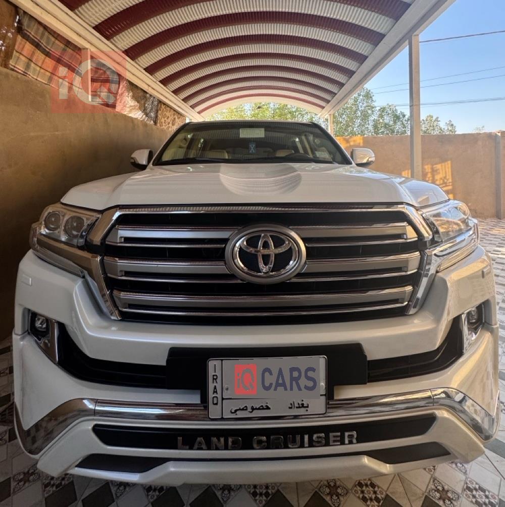 تويوتا لاندكروزر